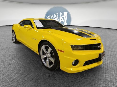 Used 2010 Chevrolet Camaro SS w/ LPO, Ground Effects Package RWD image 1