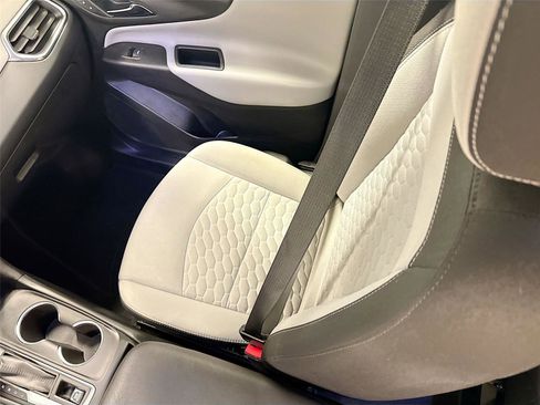 Used 2020 Chevrolet Equinox LS FWD image 21