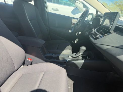 Used 2024 Toyota Corolla LE FWD image 11