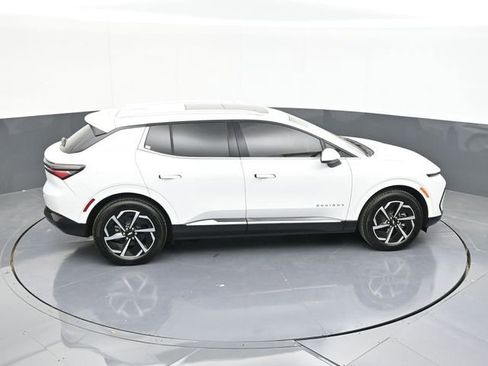 New 2025 Chevrolet Equinox EV LT image 60