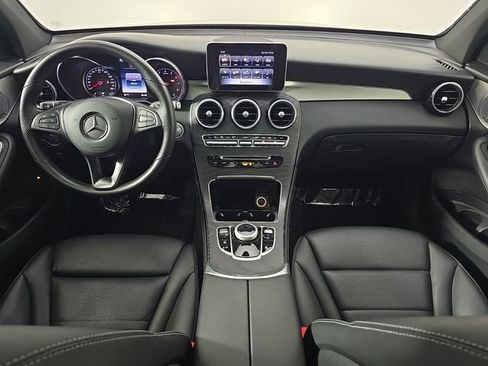 Used 2019 Mercedes-Benz GLC 300 4MATIC image 29