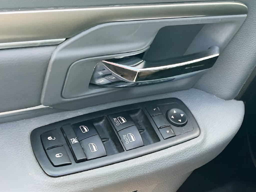 Used 2020 RAM 1500 Warlock AWD/4WD image 17