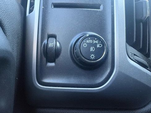 Used 2016 GMC Sierra 1500 SLE w/ SLE Value Package image 11