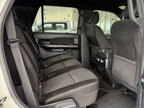 Used 2021 Ford Expedition XLT RWD image 10