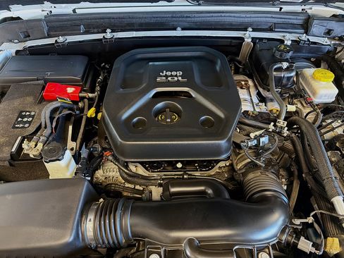 Used 2020 Jeep Wrangler Unlimited Sport image 31