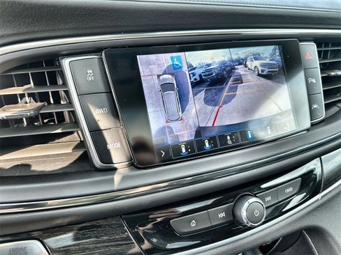 Used 2021 Buick Enclave Avenir w/ Avenir Technology Package image 29