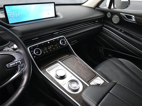 Used 2023 Genesis GV80 2.5T w/ Prestige 20" Package image 8