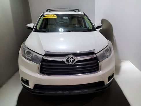Used 2015 Toyota Highlander Limited image 18