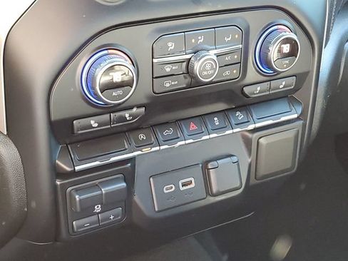 Used 2021 Chevrolet Silverado 1500 RST AWD/4WD image 20
