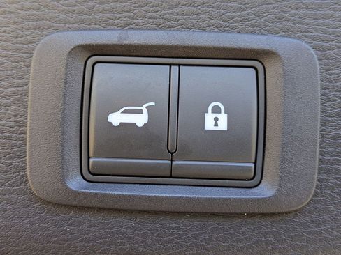 Used 2022 Mitsubishi Outlander SEL image 14