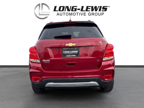 Used 2020 Chevrolet Trax LT w/ LT Convenience Package image 5