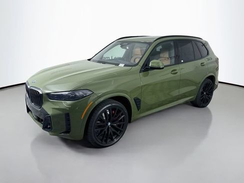 Used 2026 BMW X5 xDrive40i w/ M Sport Package AWD/4WD image 3