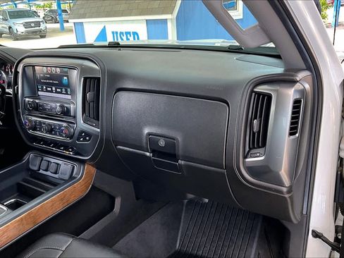Used 2017 Chevrolet Silverado 1500 LTZ w/ High Desert Package AWD/4WD image 19