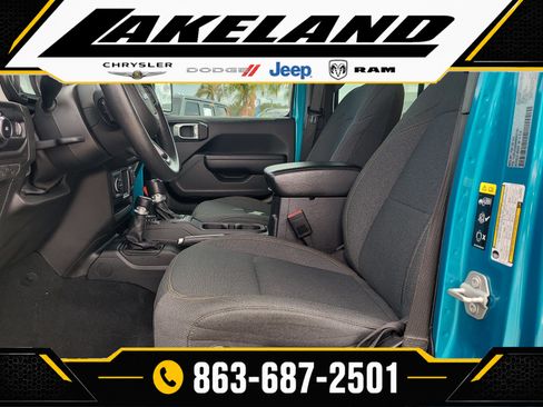 Used 2024 Jeep Wrangler Unlimited Sport AWD/4WD image 16