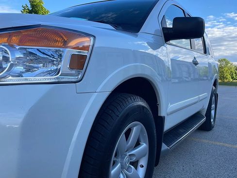 Used 2015 Nissan Armada SV AWD/4WD image 3