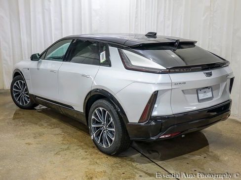New 2025 Cadillac Lyriq Sport w/ LPO, Floor Liner Package AWD/4WD image 7