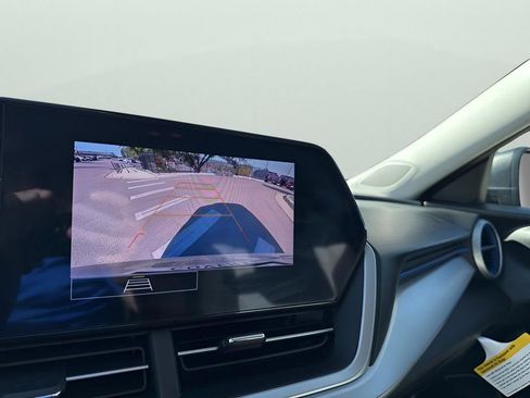 Used 2024 Chevrolet Trax LS w/ Driver Confidence Package image 37