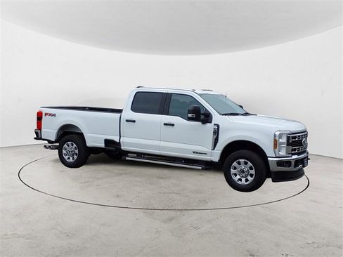 Certified 2024 Ford F350 XLT w/ 360-Degree Camera Package image 7