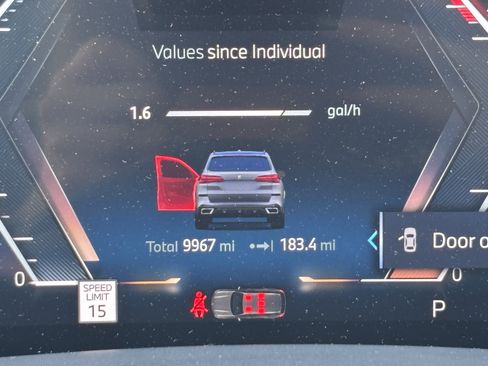 Used 2024 BMW X5 xDrive40i w/ Executive Package image 22