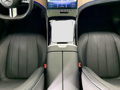 Certified 2023 Mercedes-Benz EQE 500 4MATIC Sedan image 16