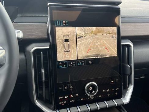 New 2026 GMC Acadia Denali w/ Super Cruise Package image 24