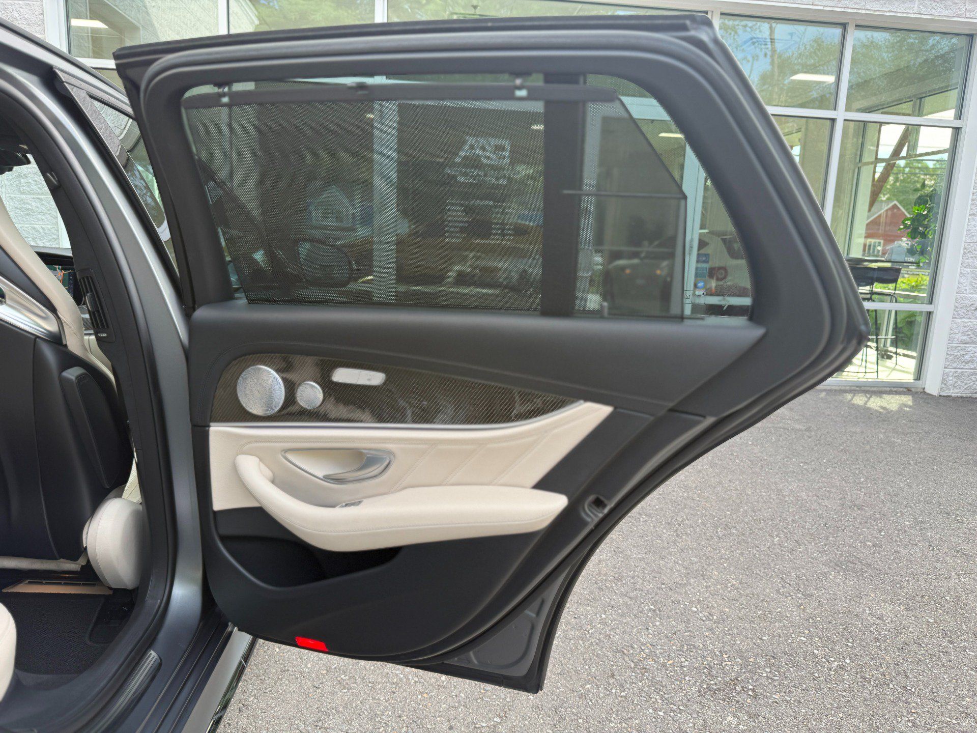 Used 2018 Mercedes-Benz E 63 AMG S image 32