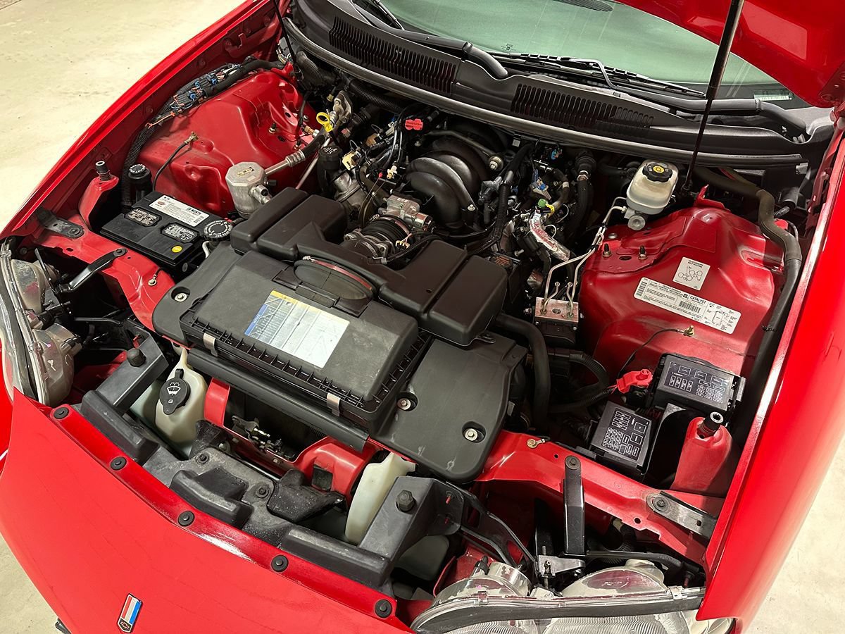 Used 2002 Chevrolet Camaro Z28 w/ SS Performance/Appearance Pkg RWD image 6