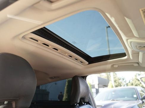 Used 2011 Volvo C30 T5 R-Design image 15