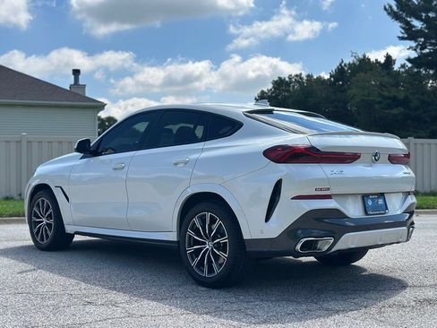 Used 2022 BMW X6 xDrive40i w/ M Sport Package AWD/4WD image 5