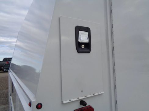 Used 2022 Ford F350 XLT w/ XLT Value Package image 12