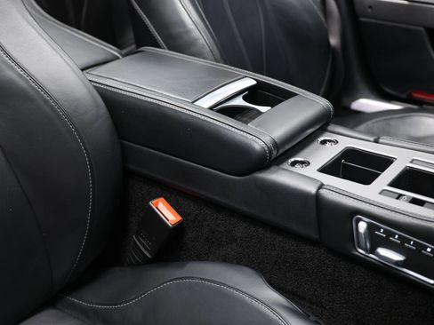 Used 2015 Aston Martin DB9 Volante RWD image 83