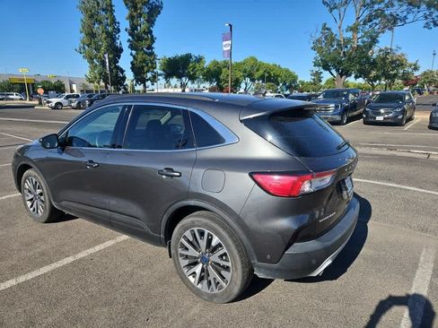 Used 2020 Ford Escape Titanium AWD/4WD image 5