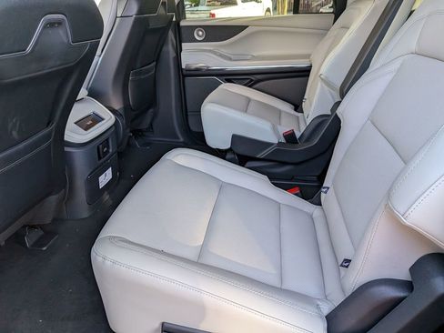 New 2026 Lincoln Navigator L Reserve w/ Jet Appearance Package image 29