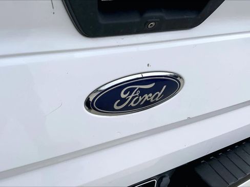 Used 2017 Ford F150 XL w/ Equipment Group 101A Mid RWD image 10