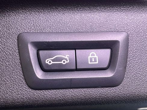 Used 2020 BMW X5 xDrive50i AWD/4WD image 18
