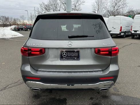 New 2026 Mercedes-Benz GLB 250 4MATIC image 6
