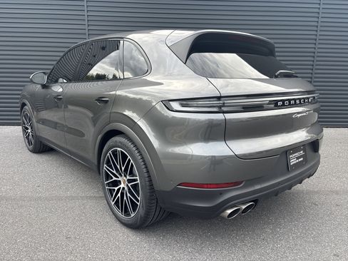 Certified 2024 Porsche Cayenne S image 3