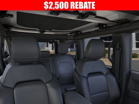 New 2025 Ford Bronco Badlands image 12