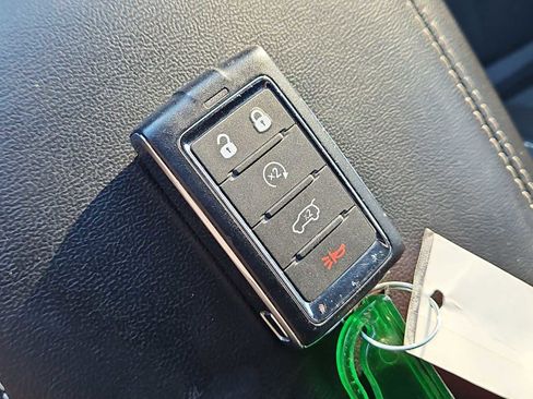 Used 2024 Jeep Grand Cherokee Altitude image 33