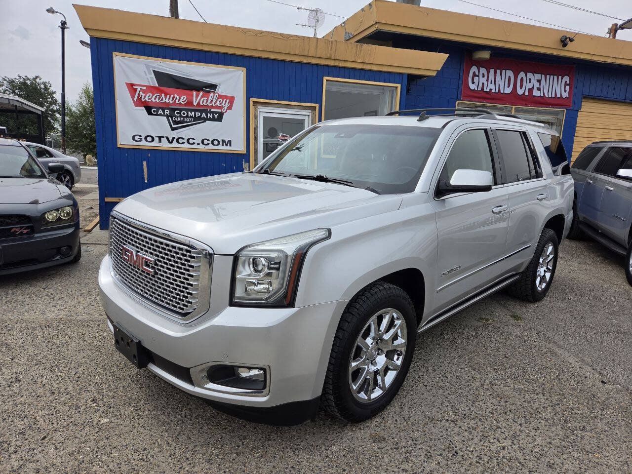 Used 2015 GMC Yukon AWD/4WD image 2