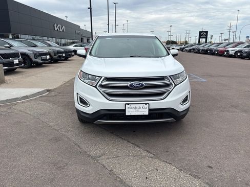 Used 2018 Ford Edge SEL w/ Equipment Group 201A AWD/4WD image 2