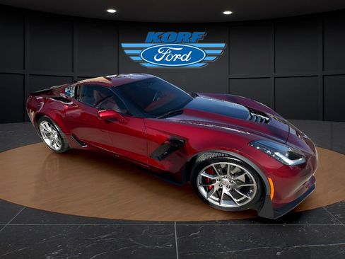 Used 2017 Chevrolet Corvette Z06 image 2