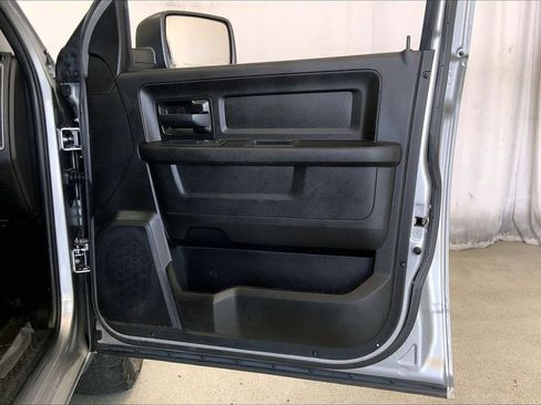 Used 2022 RAM 1500 Tradesman w/ Chrome Plus Package RWD image 26