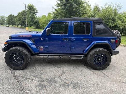 Used 2020 Jeep Wrangler Unlimited Sahara w/ Uconnect 4C Nav & Sound Group AWD/4WD image 6