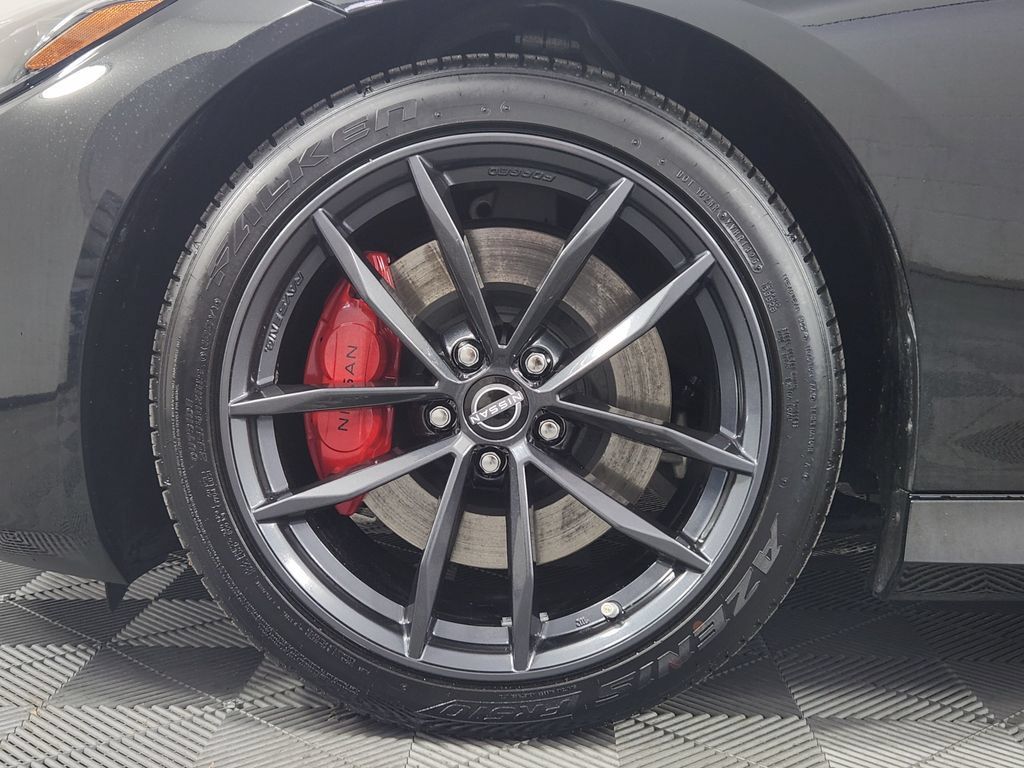 Used 2024 Nissan Z Performance w/ Floor Mat Package RWD image 18