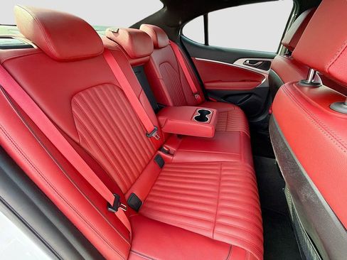 Used 2023 Genesis G70 2.0T w/ Sport Prestige Package image 29