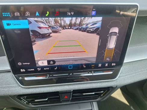 Used 2025 Volkswagen Tiguan S image 16