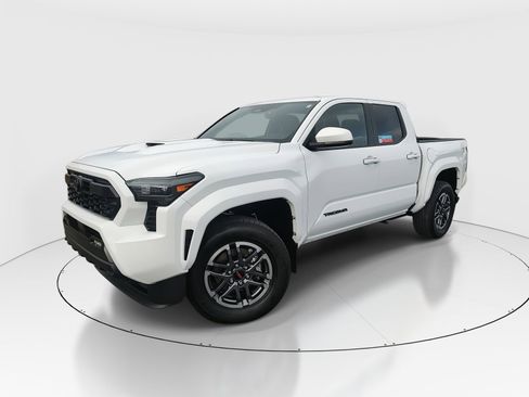 Used 2024 Toyota Tacoma TRD Sport image 1