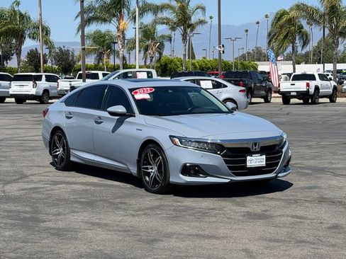 Used 2022 Honda Accord Touring image 3