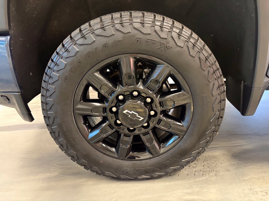 Used 2020 Chevrolet Silverado 2500 High Country w/ Z71 Off-Road Package AWD/4WD image 21